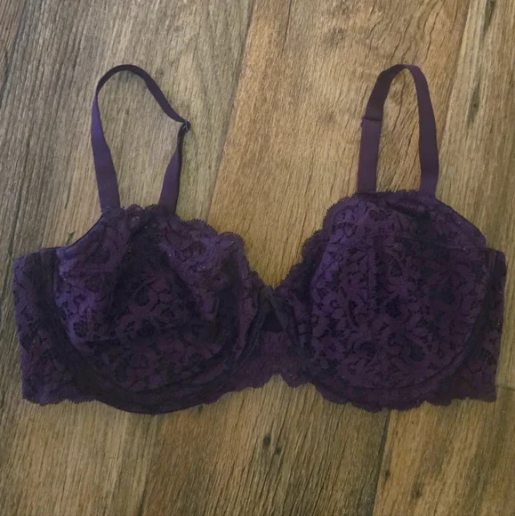 Victorias Secret Lace Bras - Picture 2 of 12